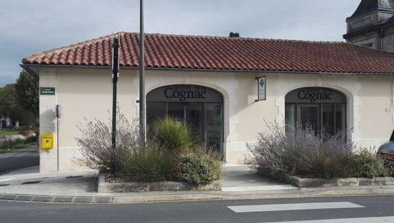 Bureau D'Information Touristique De Jarnac, Offices De Tourisme à ...