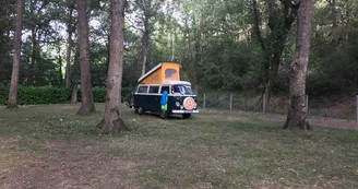 Emplacement camping tente, camping-car ou caravane