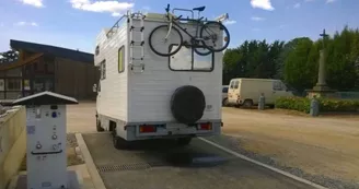 Aire d'accueil et de service - Le Montet