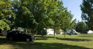 Aire camping-cars - Camping du Pas des Biches