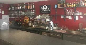 Le Titi's Bar
