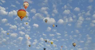 Vols en avions et montgolfières