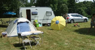 Aire de Camping  du village Manot vacances