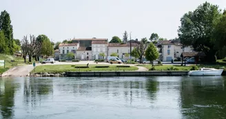 Camping de Bourg-Charente