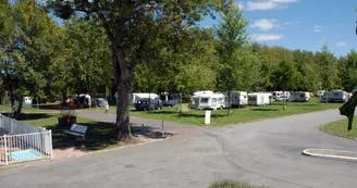 Camping Municipal Au Fil de l'Eau