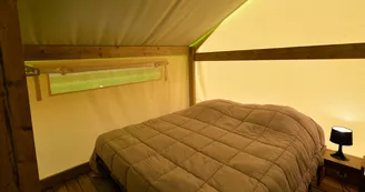 Nuit en tente écolodge au Camping Val de Loire en Ré