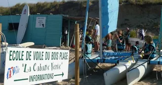 Cours de catamarans, planche à voile, stand up paddle, wing par "la Cabane Verte"