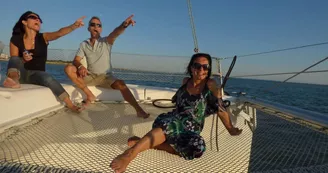 Sortie Apéro sur l'eau en catamaran - ​Catamaran La Rochelle