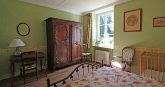 Chambre d'hôtes de la Ferme de la Roche à Bonnac la Côte en Haute-Vienne (Limousin)- Suite familiale Vert Limousin_8