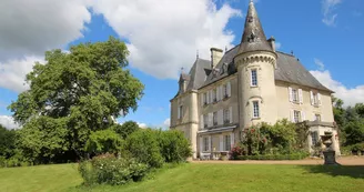 Chambre d'hôtes "Le Chateau De La Chabroulie" à Isle en Haute-Vienne (Limousin)_1