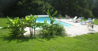 Gîte de La Faye à Compreignac en Haute-Vienne (Limousin en Nouvelle Aquitaine) - La piscine_4