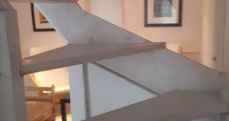 escalier etroit et raide