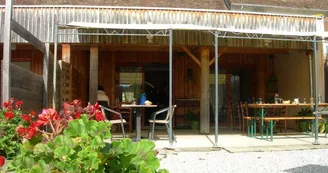 Restaurant et café Lo Vinataud à Vicq-Sur-Breuilh_2