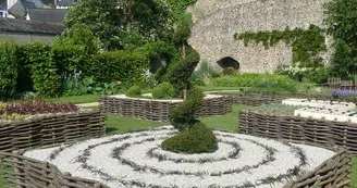PCU-jardin-medieval-de-la-source (6)