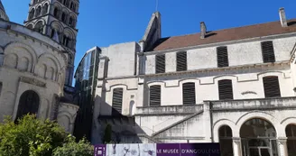 Musée d'Angoulême et cathédrale