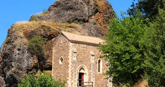 Roche Chérie au neck de St Pons sur le Coiron