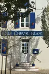 Auberge du Cheval Blanc vue d'extérieur_1